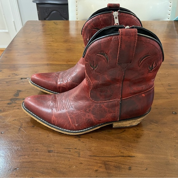 Dingo Red Ankle Boots - Picture 1 of 5